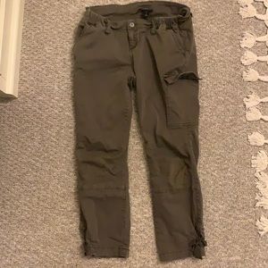 Maternity cargo pants